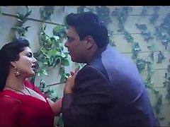 Sunny Leone Red Hot in Red Saree - Huge Boobs Cleavage Song