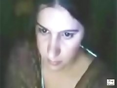 pakistani hot mature aunty showing big boobs on webcam video call