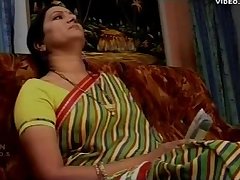 indian mallu desi aunty hot