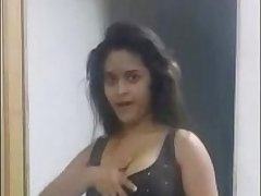 Sexy Indian Babe Navneeta Dancing Shaking BigTits